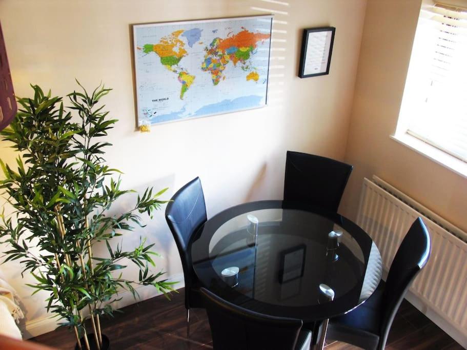 Must See, Quality 1 Bed, Romford, 20 Mins C.London Zewnętrze zdjęcie