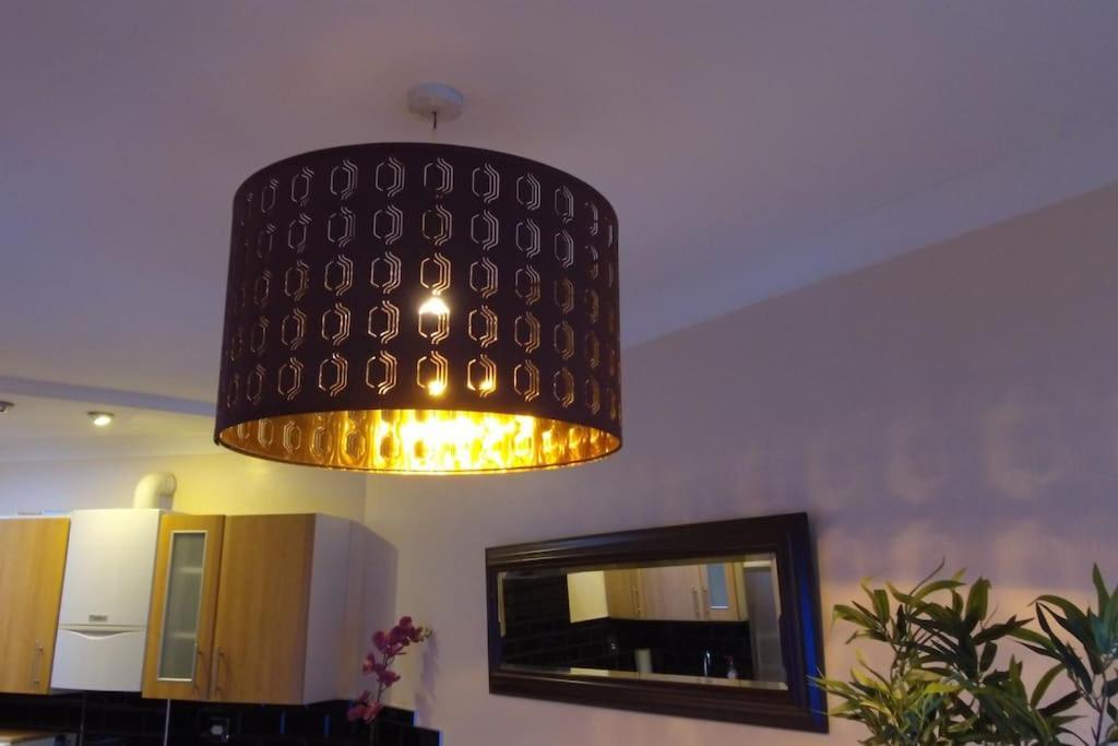 Must See, Quality 1 Bed, Romford, 20 Mins C.London Zewnętrze zdjęcie